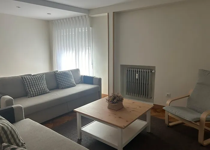 Llanes Suite VUT-6201-AS